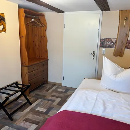 Western-Inn-3